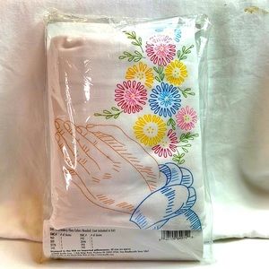 Set 2 pillowcases Praying Hands to embroider NWT